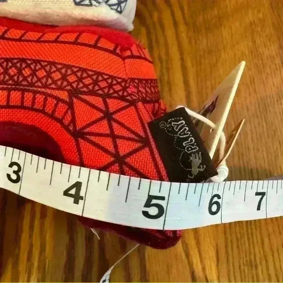 NEW, P.L.A.Y Dog Toy, Eiffel Tower, Squeaks, Crinkles, Bungee, Velcro - Picture 6 of 9